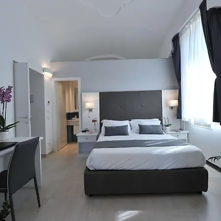 Sorrento Bay Hotel