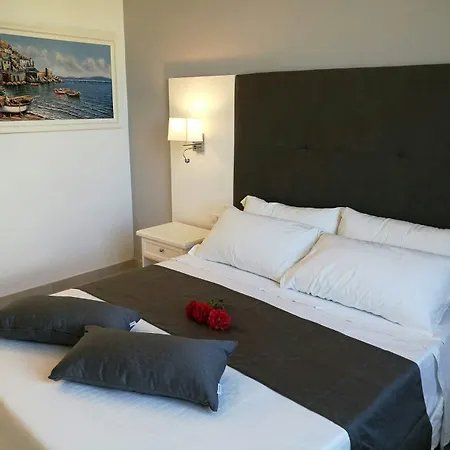 Hotel Sorrento Bay *